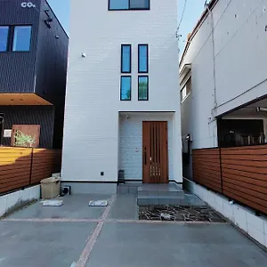 https://funhome-1.nagoyajapanhotels.com